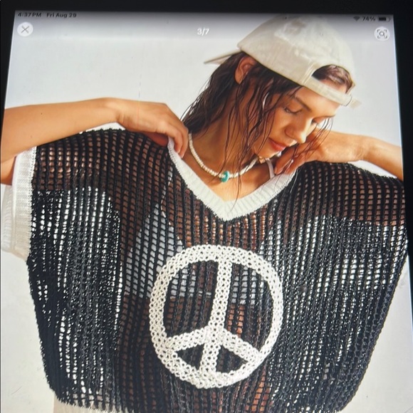 042. Black and White Peace Sign Knit Sweater - Picture 3 of 4
